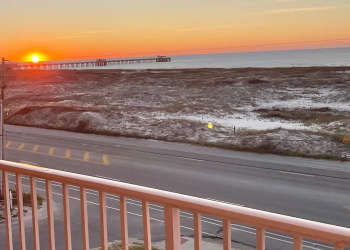 Apartment New! Epic Ocean And Sunrise Views, Hot Tub, Pool *
